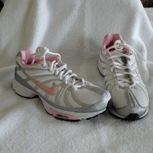 Women White Silver Pink Nike Zoom Air Sneakers 7